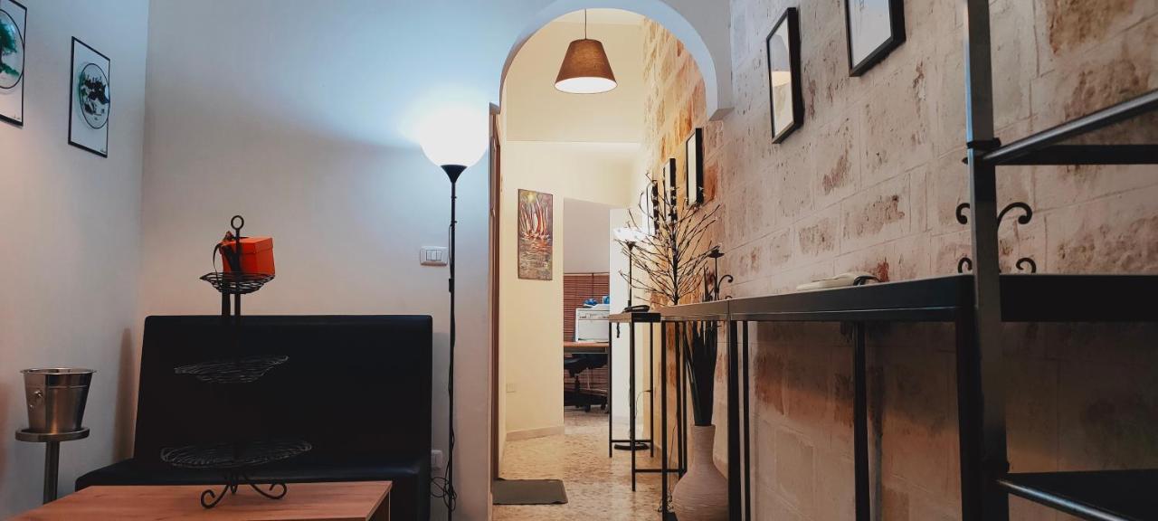 Casa Vacanza In Pieno Centro Storico Vicino Ostuni E La Riserva Di Torre Quaceto San Vito dei Normanni Exterior photo